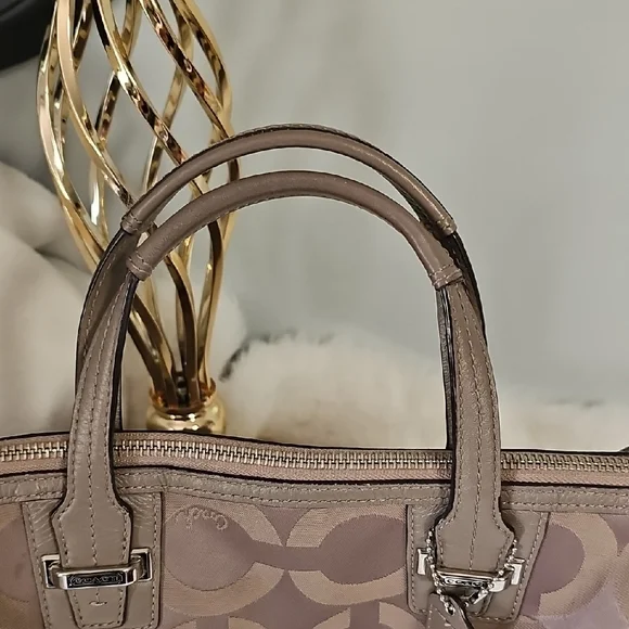 Coach Taylor Op Art Satchel - Picture 3 of 13